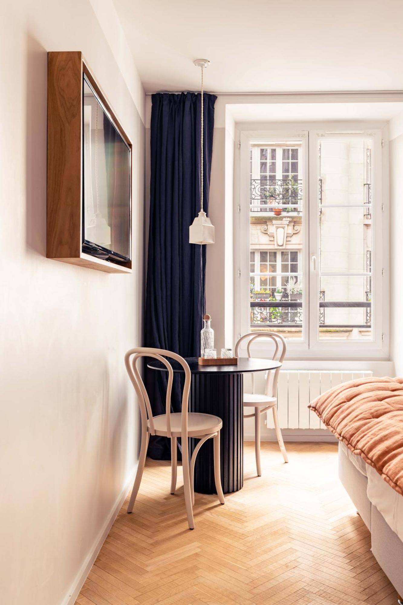 Hotel Maison Traversiere Paris Oda fotoğraf